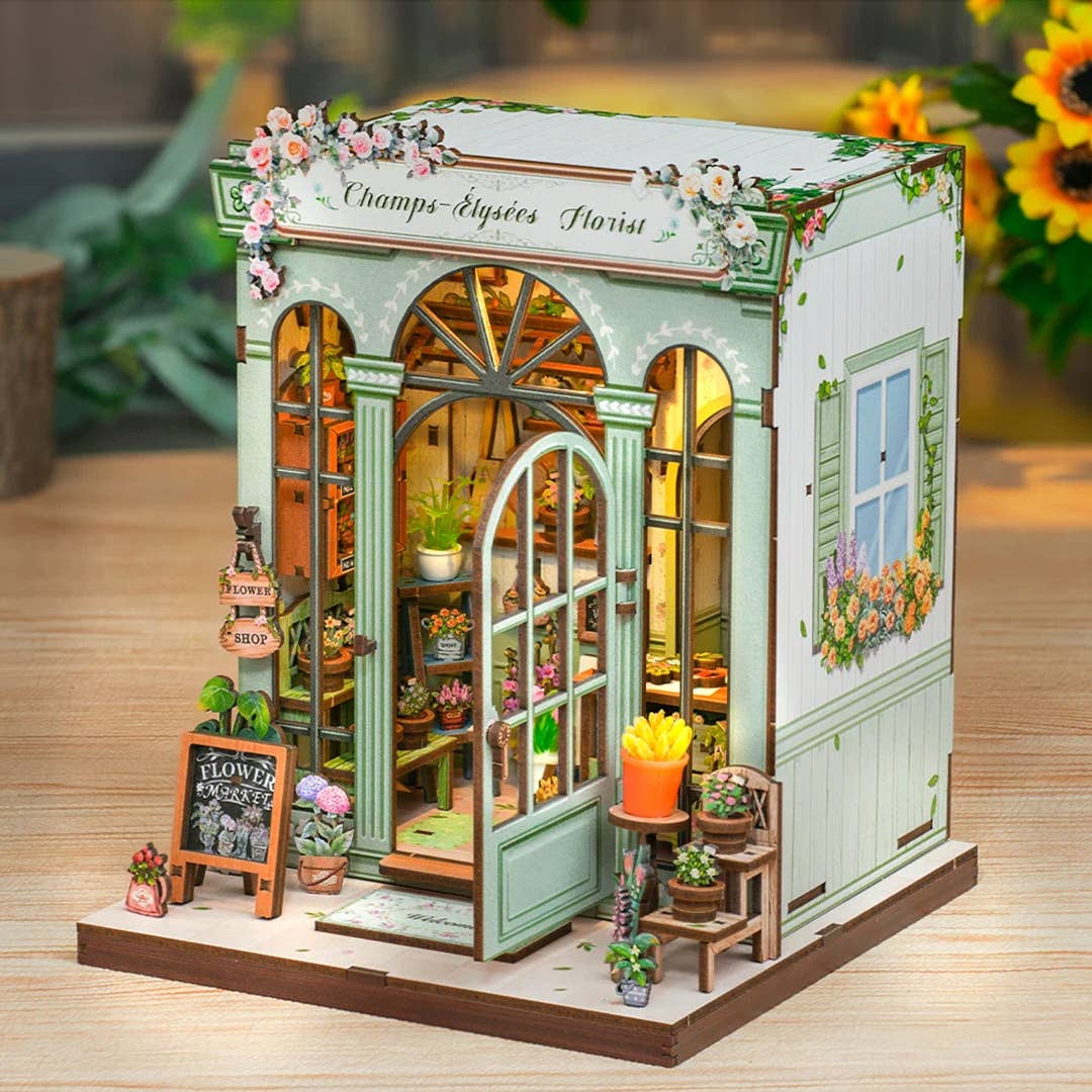 Champs-Élysées Florist Book Nook