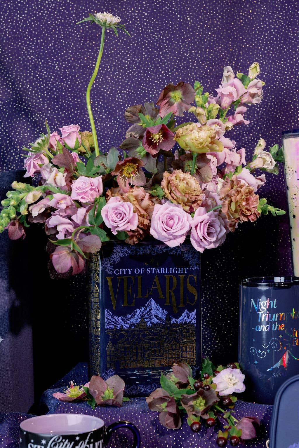 Large Book Vase, Night Court - Velaris