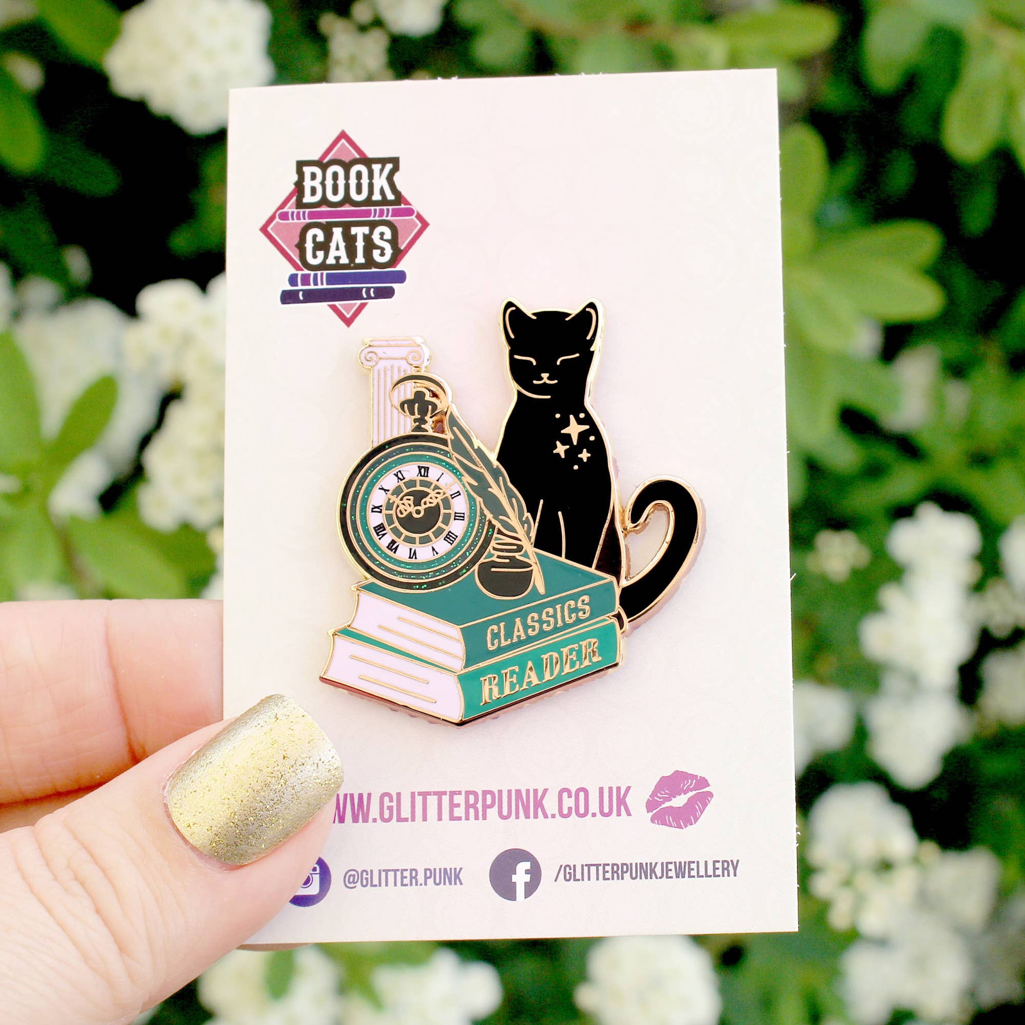 Classics Reader Cat - Enamel Pin