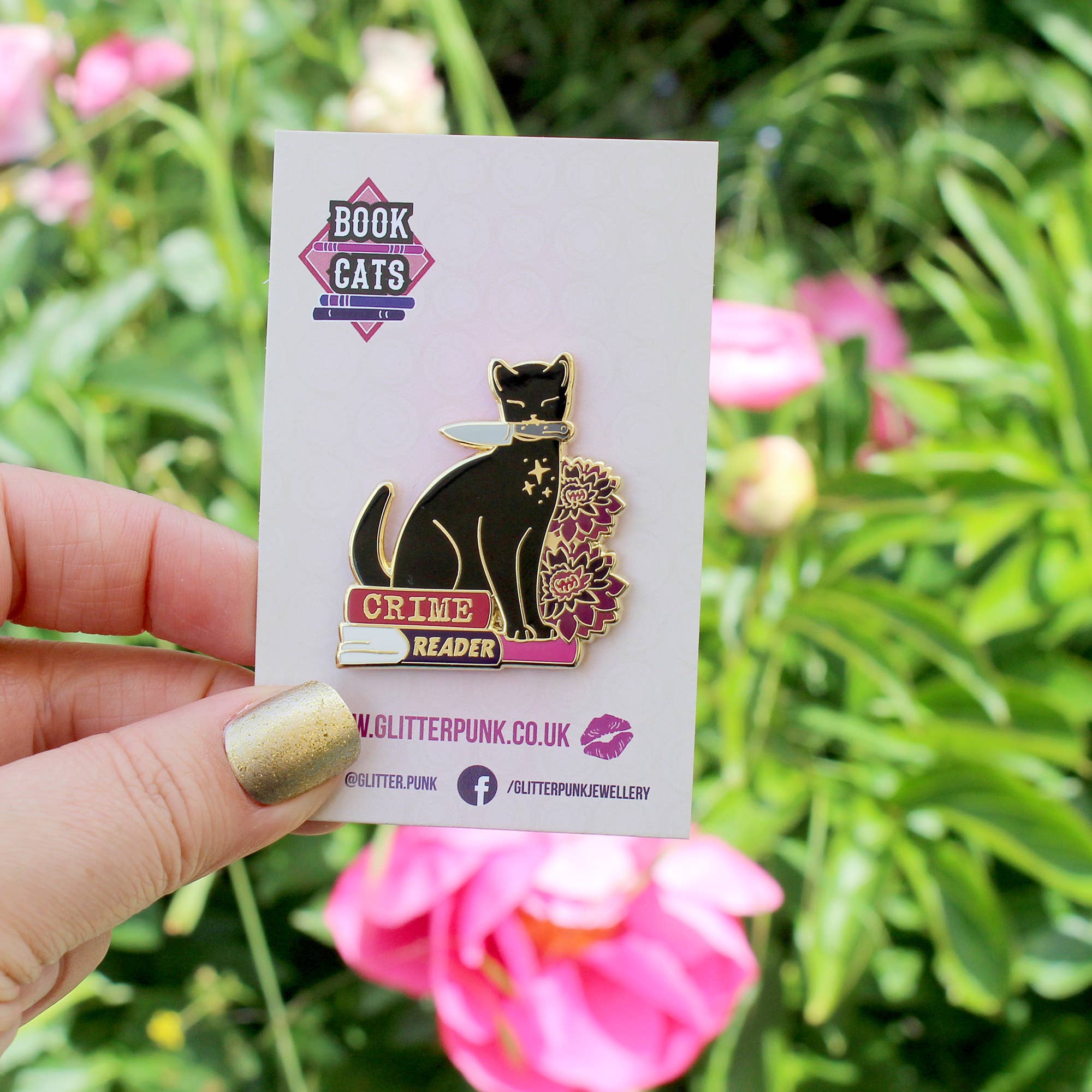 Crime Reader Cat - Enamel Pin